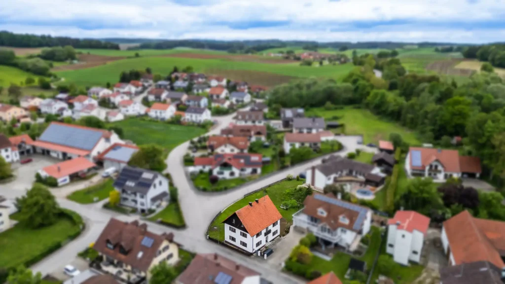 Grundstück in Eching – Großes Grundstück für MFH, DHH, EFH mit Altbestand in beliebter Lage!